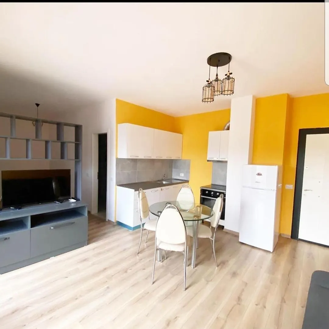 Center Tirana Sun Shine Apartment 0*,  Albania